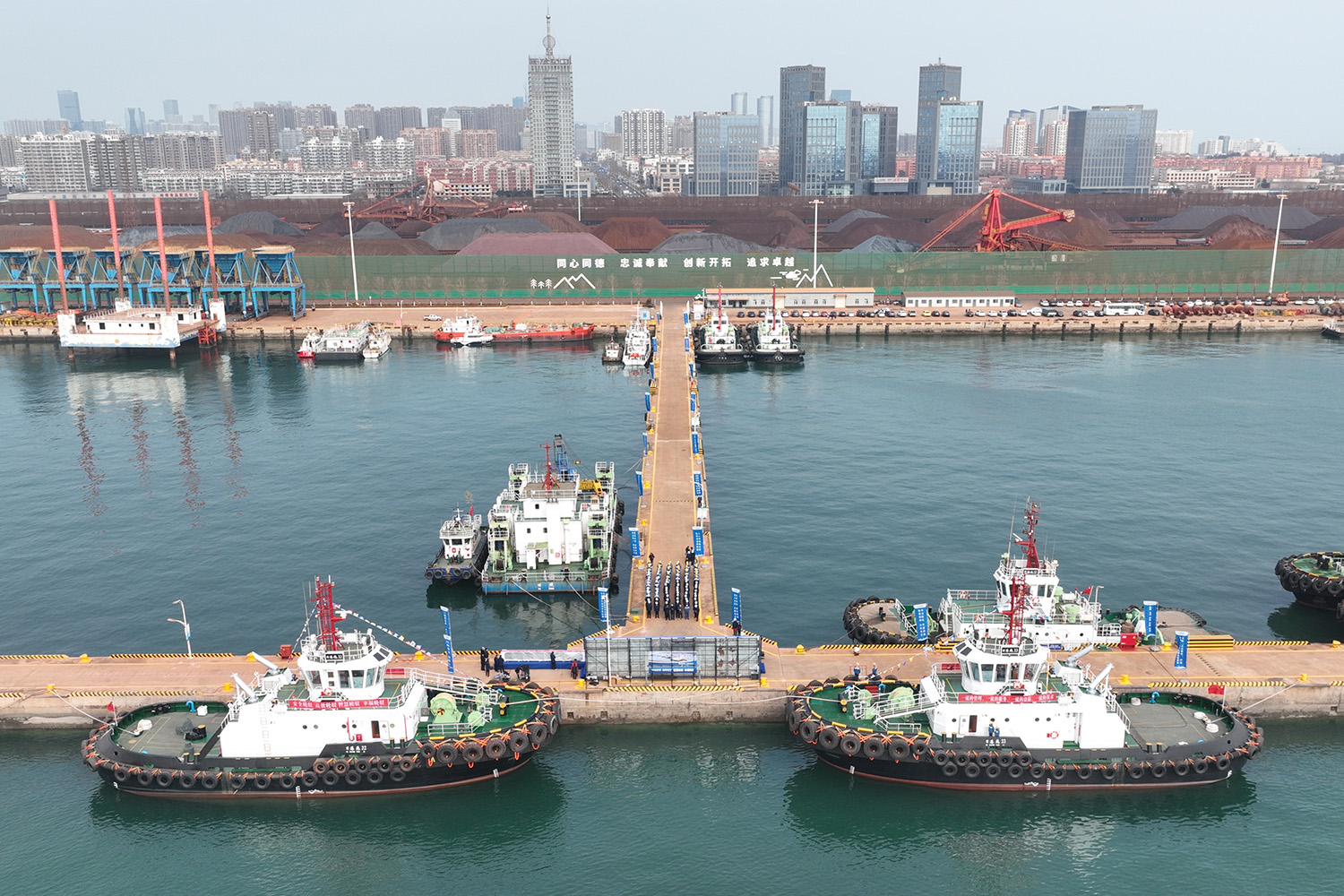 Powerful pair of RAmparts 3700 tugboats delivered to Rizhao Port